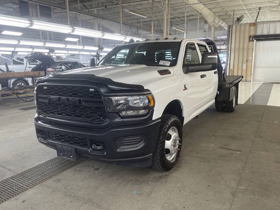 Used 2023 RAM 3500 Tradesman w/ Max Tow Package AWD/4WD image 3