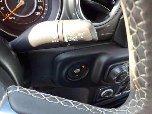 Used 2023 Jeep Gladiator Overland AWD/4WD image 22