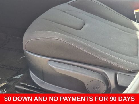 Used 2025 Hyundai Elantra SEL FWD image 15