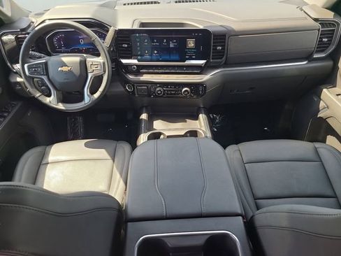 Used 2025 Chevrolet Silverado 2500 LTZ w/ LTZ Premium Package AWD/4WD image 9