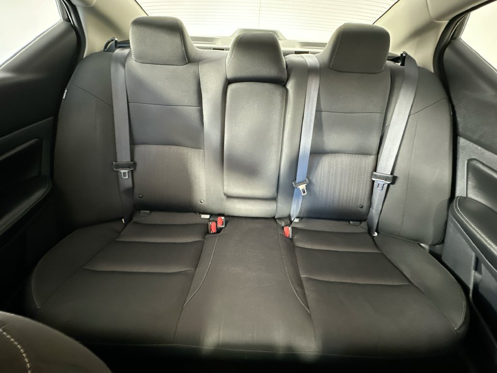Used 2025 Nissan Altima 2.5 SV FWD image 13