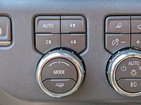 New 2026 GMC Sierra 1500 SLT w/ SLT Premium Plus Package AWD/4WD image 16