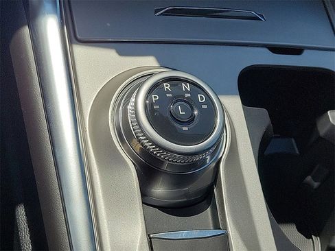 New 2024 Ford Explorer XLT w/ Equipment Group 202A image 7