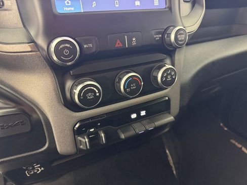 Used 2024 RAM 3500 Tradesman w/ Chrome Appearance Group image 16