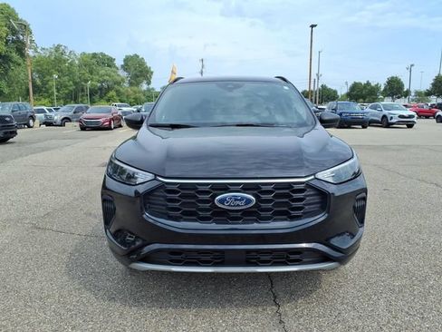 Certified 2024 Ford Escape ST-Line w/ Tech Pack #1 AWD/4WD image 2