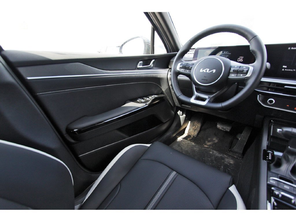 New 2026 Kia K5 GT-Line FWD image 9