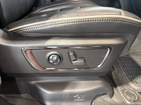 Used 2023 RAM 1500 Limited w/ Trailer Tow Group AWD/4WD image 34