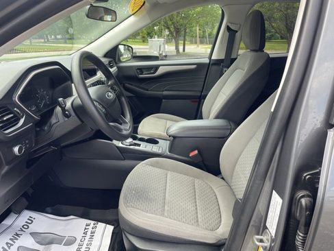 Used 2022 Ford Escape SE image 13