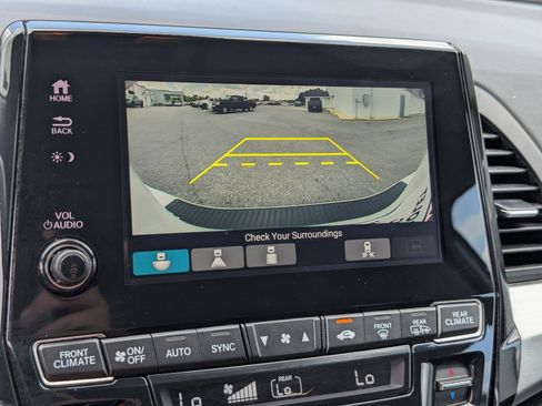 Used 2023 Honda Odyssey Touring image 25