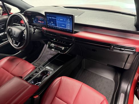 Used 2025 Lincoln Corsair Reserve w/ Equipment Group 202A image 27