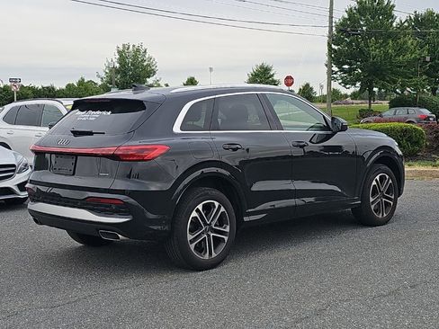 Certified 2025 Audi Q5 Premium w/ Convenience Package AWD/4WD image 13