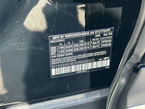 New 2025 Mercedes-Benz GLB 250 4MATIC image 28