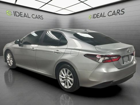 Used 2021 Toyota Camry LE w/ Carpet Mat Package (TMS) FWD image 7