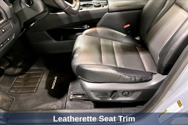 Used 2021 Nissan Rogue SV AWD/4WD image 25