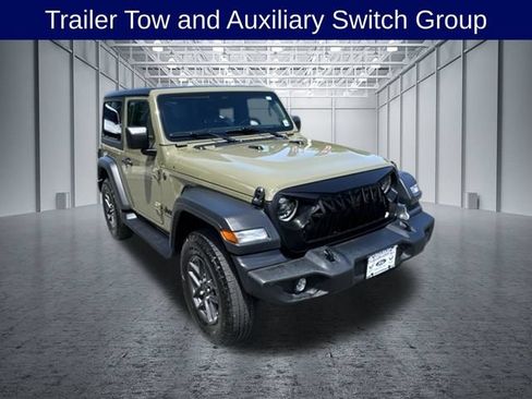 Used 2026 Jeep Wrangler Sport AWD/4WD image 5
