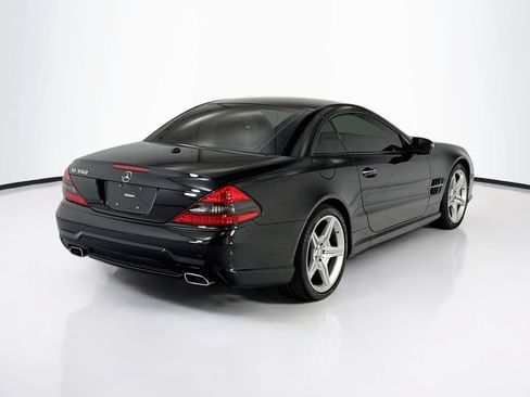Used 2011 Mercedes-Benz SL 550 image 16