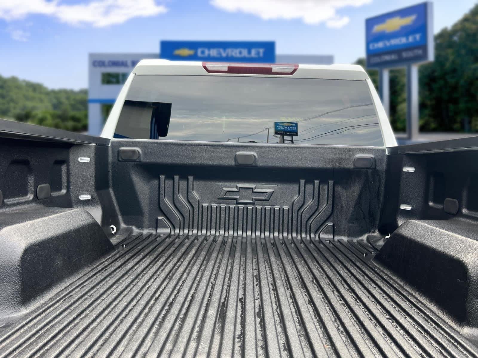 Used 2023 Chevrolet Silverado 1500 LT AWD/4WD image 35