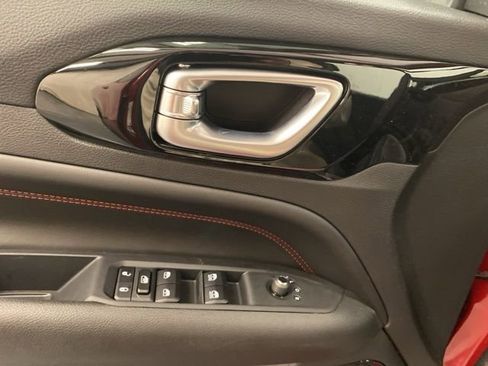 Used 2026 Jeep Compass Trailhawk image 16