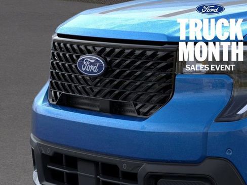 New 2026 Ford Maverick Lariat w/ Black Appearance Package image 18