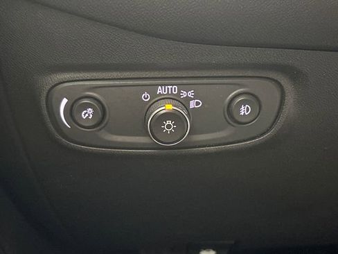 Used 2020 Chevrolet Equinox LT image 55