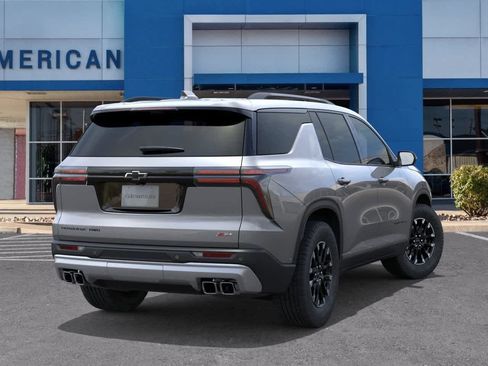 Used 2026 Chevrolet Traverse Z71 w/ Driver Confidence Package AWD/4WD image 5