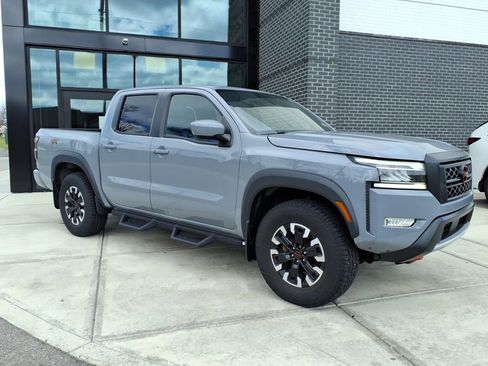 Used 2022 Nissan Frontier PRO-4X w/ Off-Road Protection Package image 1