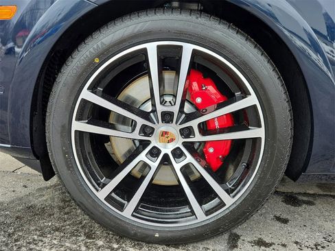 New 2026 Porsche Cayenne GTS image 24