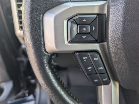 Used 2021 Ford F250 Lariat w/ Lariat Ultimate Package AWD/4WD image 18