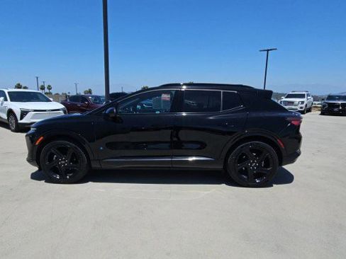 Used 2024 Chevrolet Equinox EV RS FWD image 5