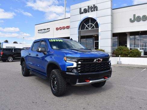 Used 2023 Chevrolet Silverado 1500 ZR2 image 1