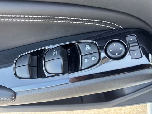 Used 2023 Nissan Altima 2.5 SL FWD image 19