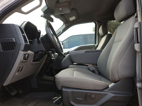 Used 2019 Ford F150 XLT w/ Equipment Group 302A Luxury image 8