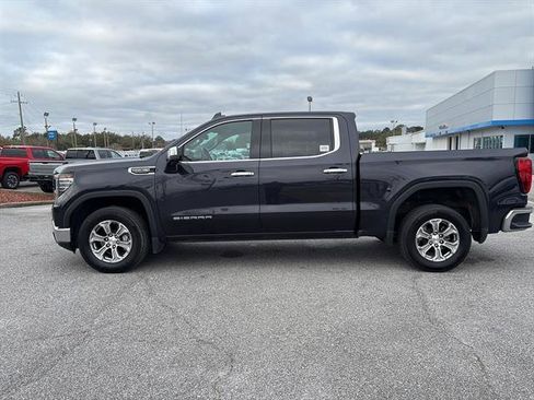 Used 2024 GMC Sierra 1500 SLT image 4