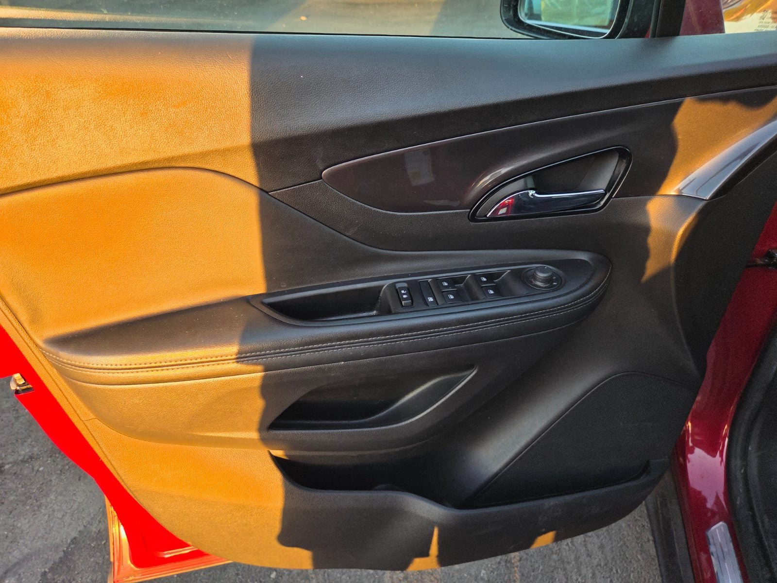 Used 2020 Buick Encore Preferred FWD image 7