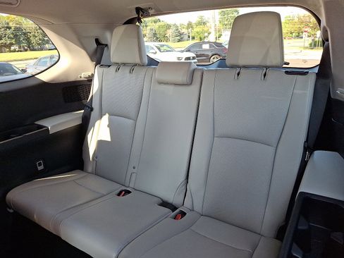 Certified 2025 Toyota Grand Highlander AWD image 10