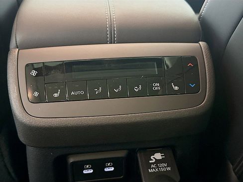 New 2026 Nissan Pathfinder Platinum AWD/4WD image 26