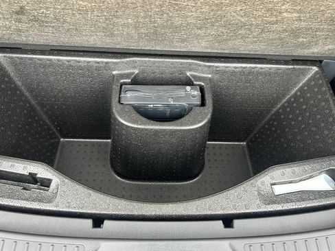 New 2026 Ford Explorer Active RWD image 14