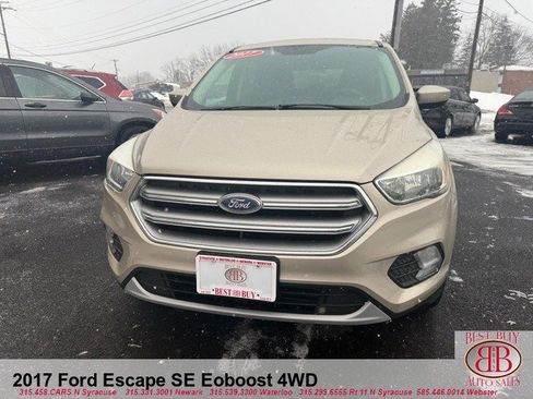Used 2017 Ford Escape SE image 8