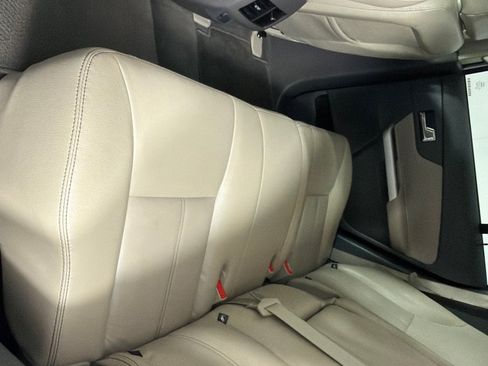 Used 2013 Ford Edge Limited AWD/4WD image 19