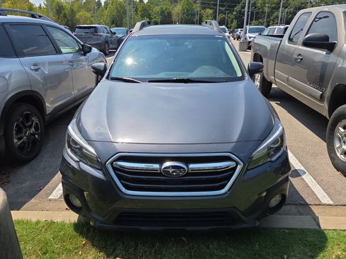 Used 2019 Subaru Outback 2.5i Limited w/ Popular Package #2 AWD/4WD image 3