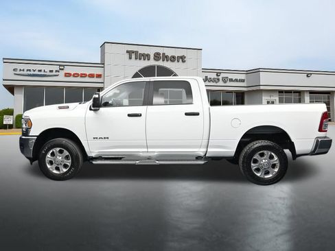 Used 2024 RAM 2500 Big Horn AWD/4WD image 2