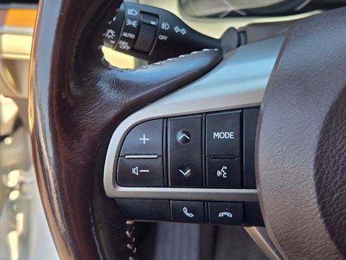 Used 2017 Lexus ES 300h w/ Navigation System Package FWD image 25