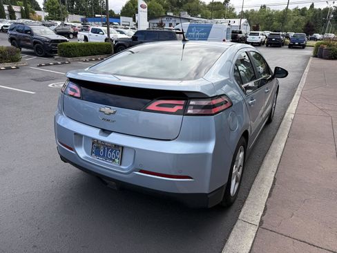 Used 2013 Chevrolet Volt w/ Enhanced Safety Package 1 FWD image 5