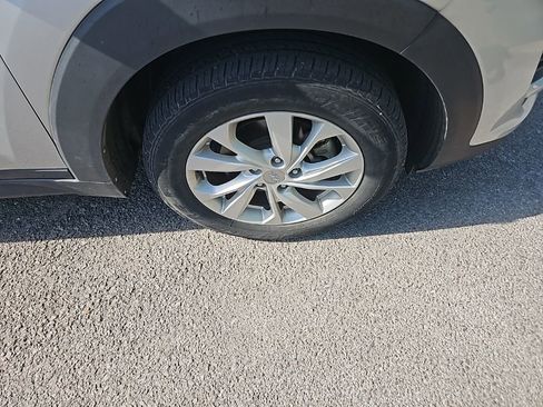 Used 2019 Hyundai Tucson SE w/ Cargo Package image 10