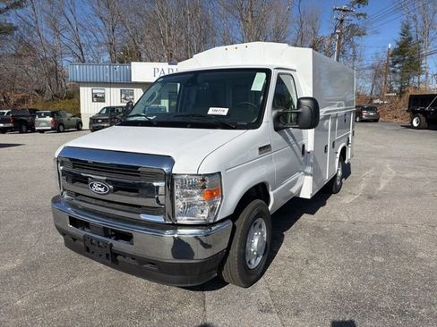 New 2026 Ford E-350 and Econoline 350 Super Duty w/ Power Equipment Group RWD image 22