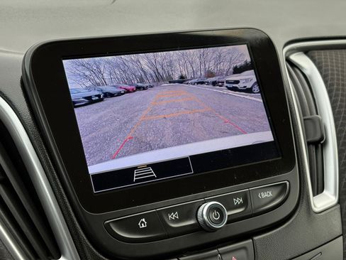 Used 2024 Chevrolet Malibu LT image 17