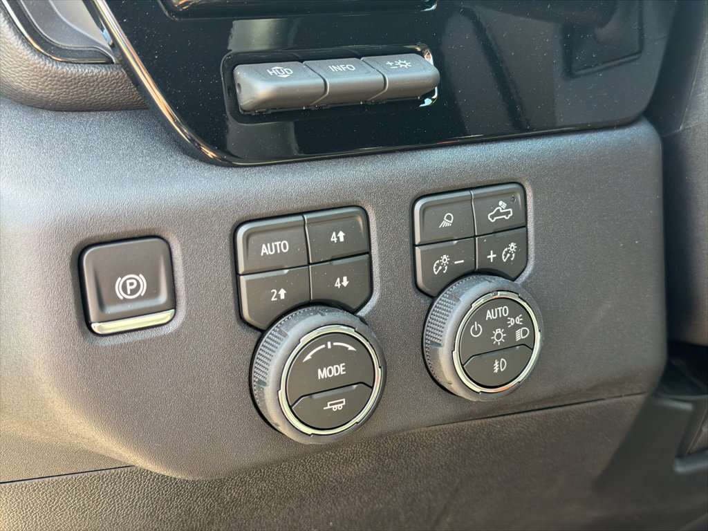 New 2026 Chevrolet Silverado 2500 ZR2 AWD/4WD image 15