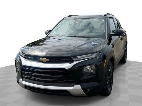 Used 2022 Chevrolet TrailBlazer LT FWD image 24