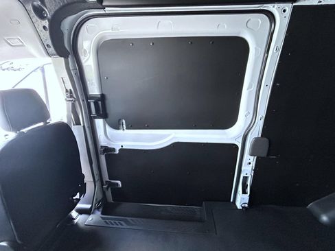 New 2026 Ford Transit 250 148 Medium Roof w/ Load Area Protection Package RWD image 16