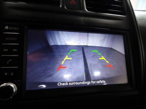 Used 2019 Nissan Versa S Plus image 17